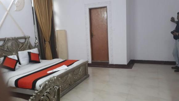 Hotel Ivory Palace Delhi  Buitenkant foto