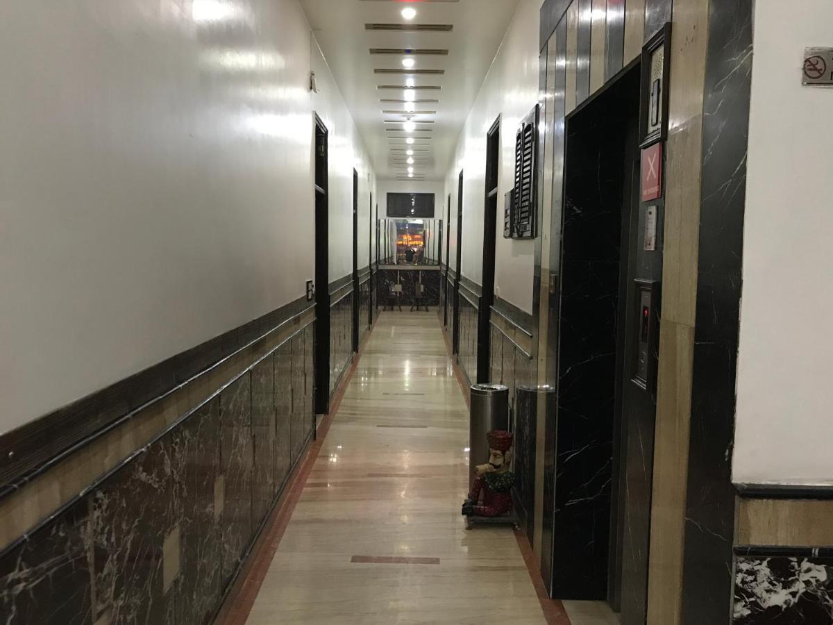 Hotel Ivory Palace Delhi  Buitenkant foto