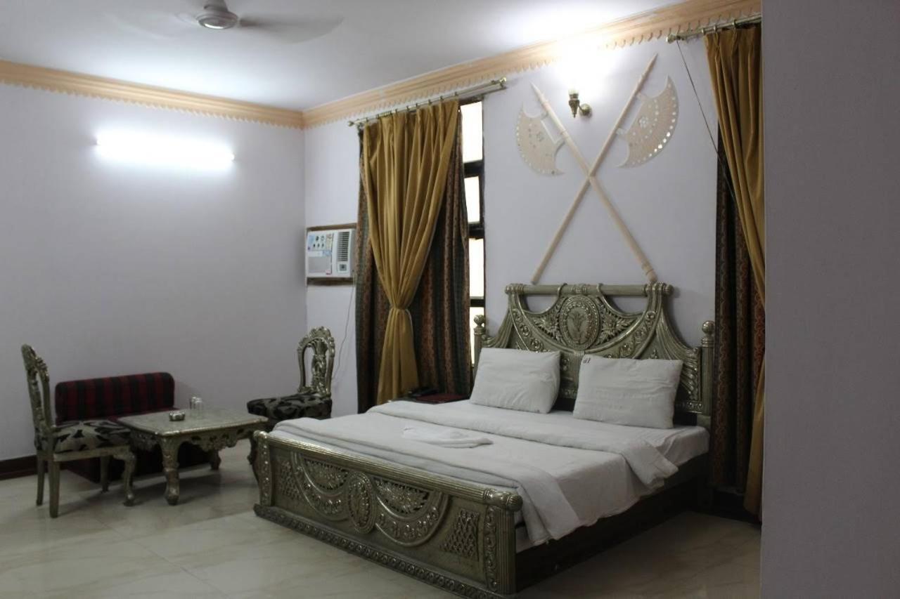 Hotel Ivory Palace Delhi  Buitenkant foto