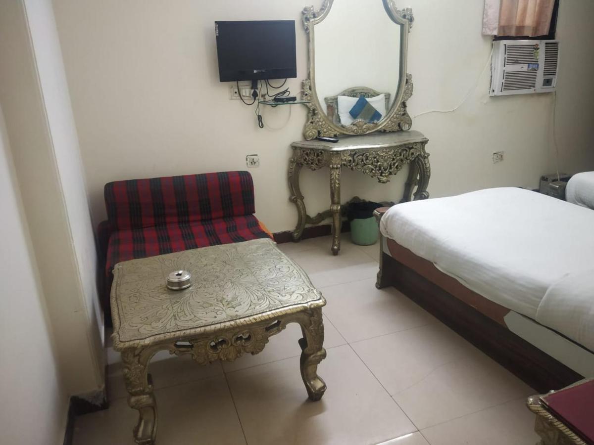 Hotel Ivory Palace Delhi  Buitenkant foto